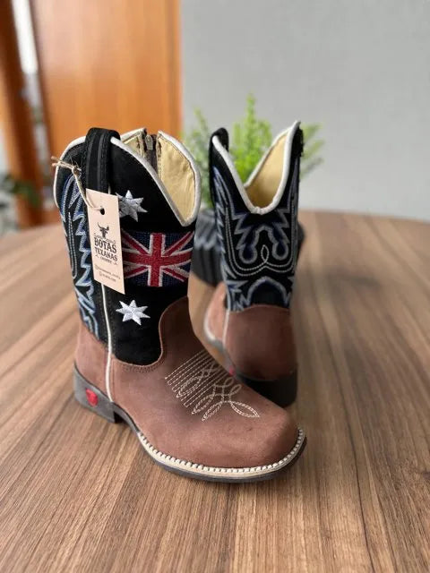 Texana Tom Infantil - Couro Nobuck Preto e Horse Nescau/Bordado Reino Unido