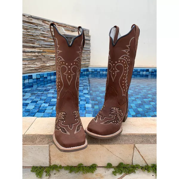 BOTA TEXANA EM COURO BORDADO CHEIO PONTILHADO SOLADO MARROM