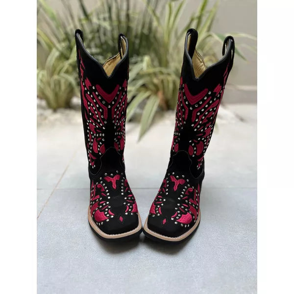 BOTA TEXANA EM COURO PRETO BORDADO VERMELHO + METAIS