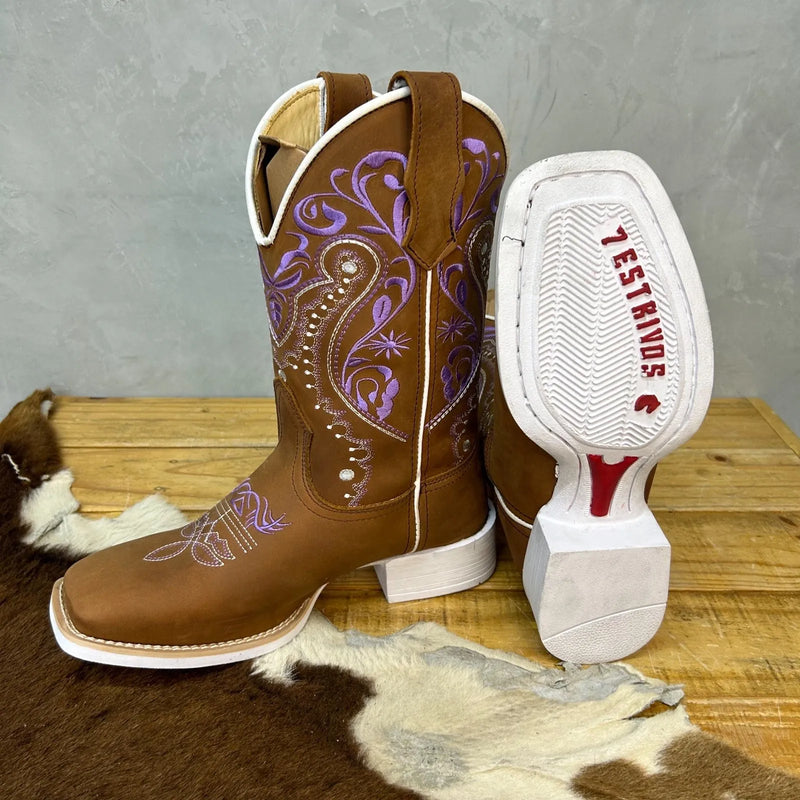 Texana Meia Florência Tradicional - Couro Crazy Horse Havana | Bordados Lilás e Branco